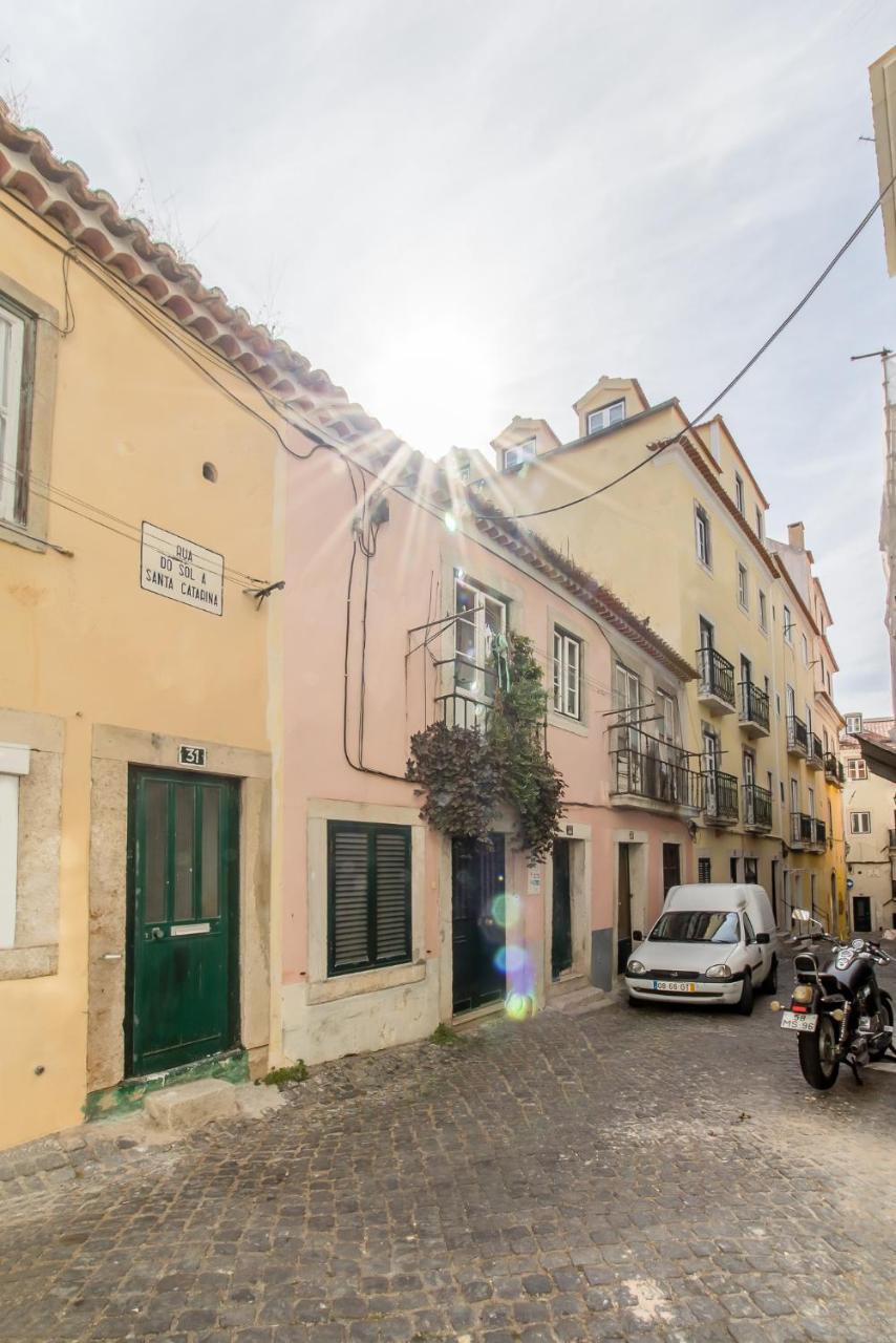 Unique And Stylish Flat In Historic Lisbon Apartment Exterior photo